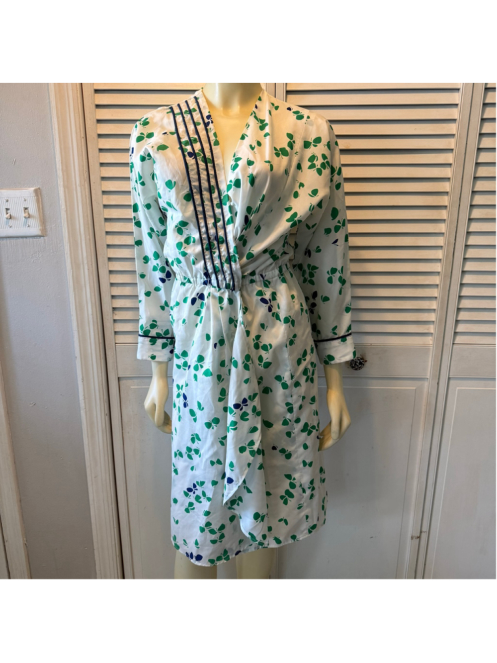 White Green Butterfly Print Faux Wrap Dress Women’s M Long Sleeve Tie Waist